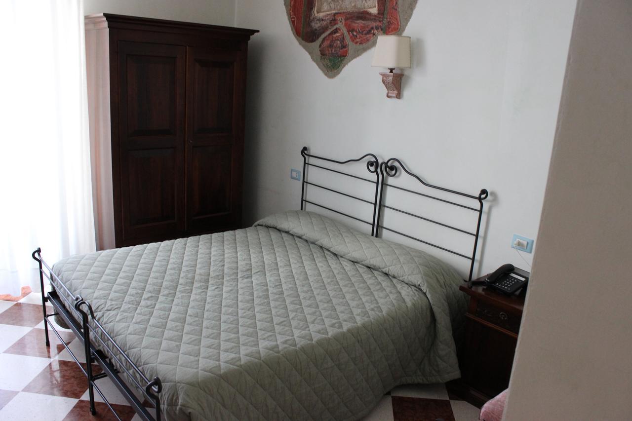 Villa Cosilinum Padula Εξωτερικό φωτογραφία